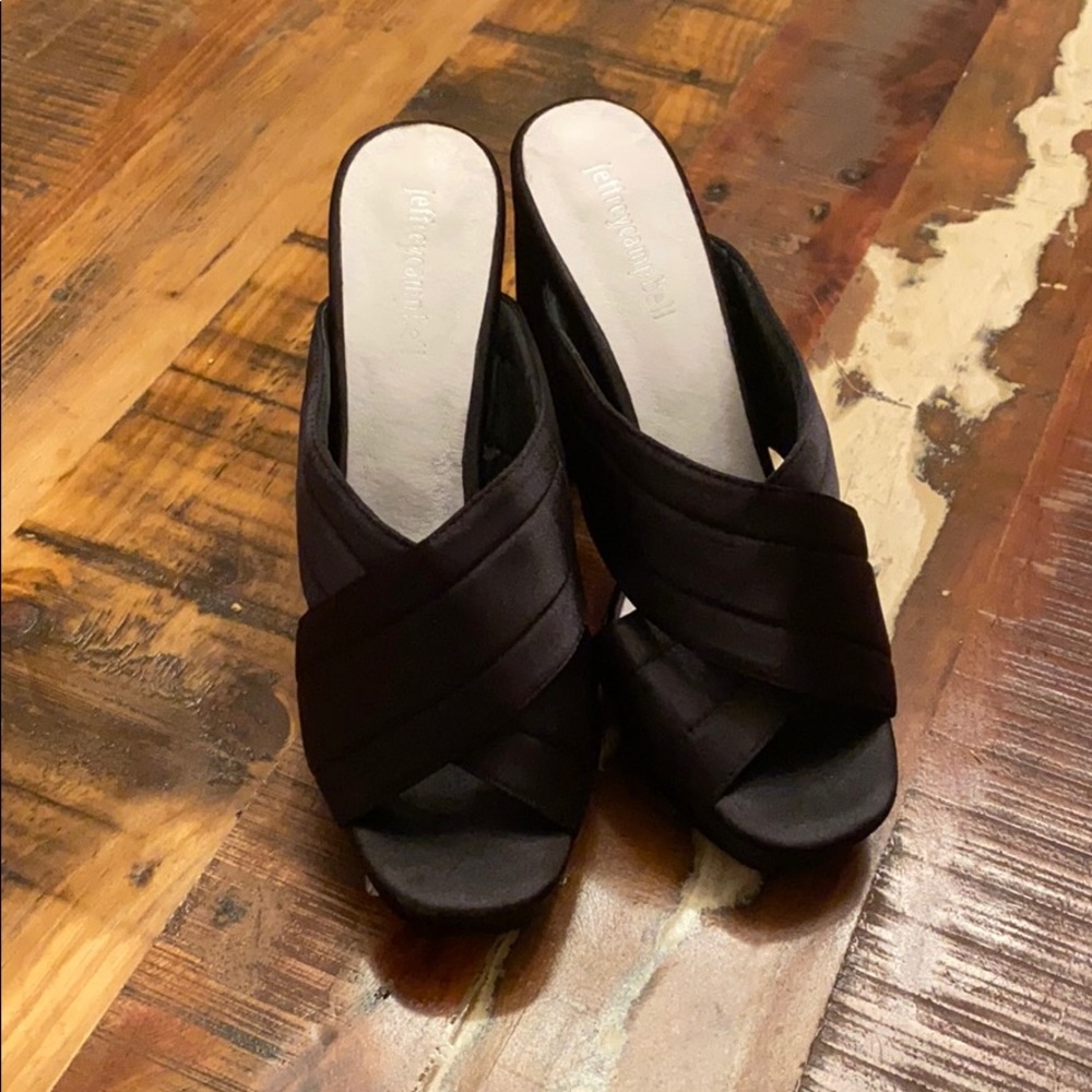 Jeffrey Campbell mule .